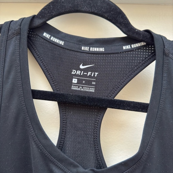 Nike dri fit running tank top - Picture 2 of 5
